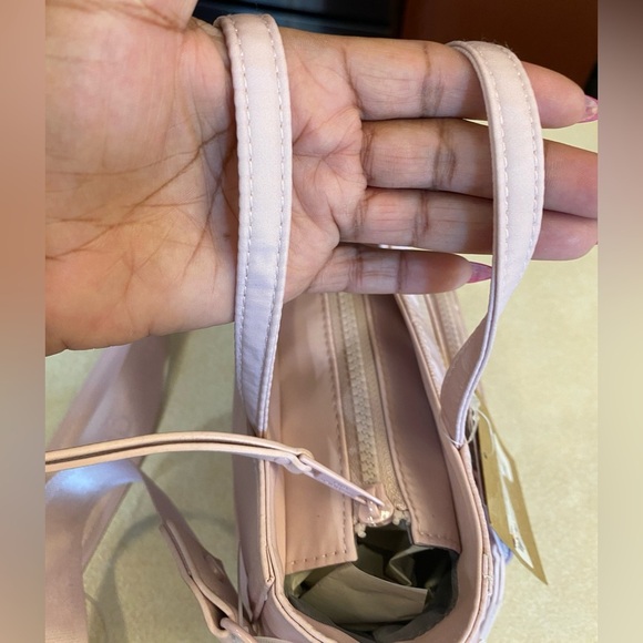 MADDEN GIRL Mauve Mini Tote w/Adjustable Guitar Strap, NWT - Picture 12 of 15